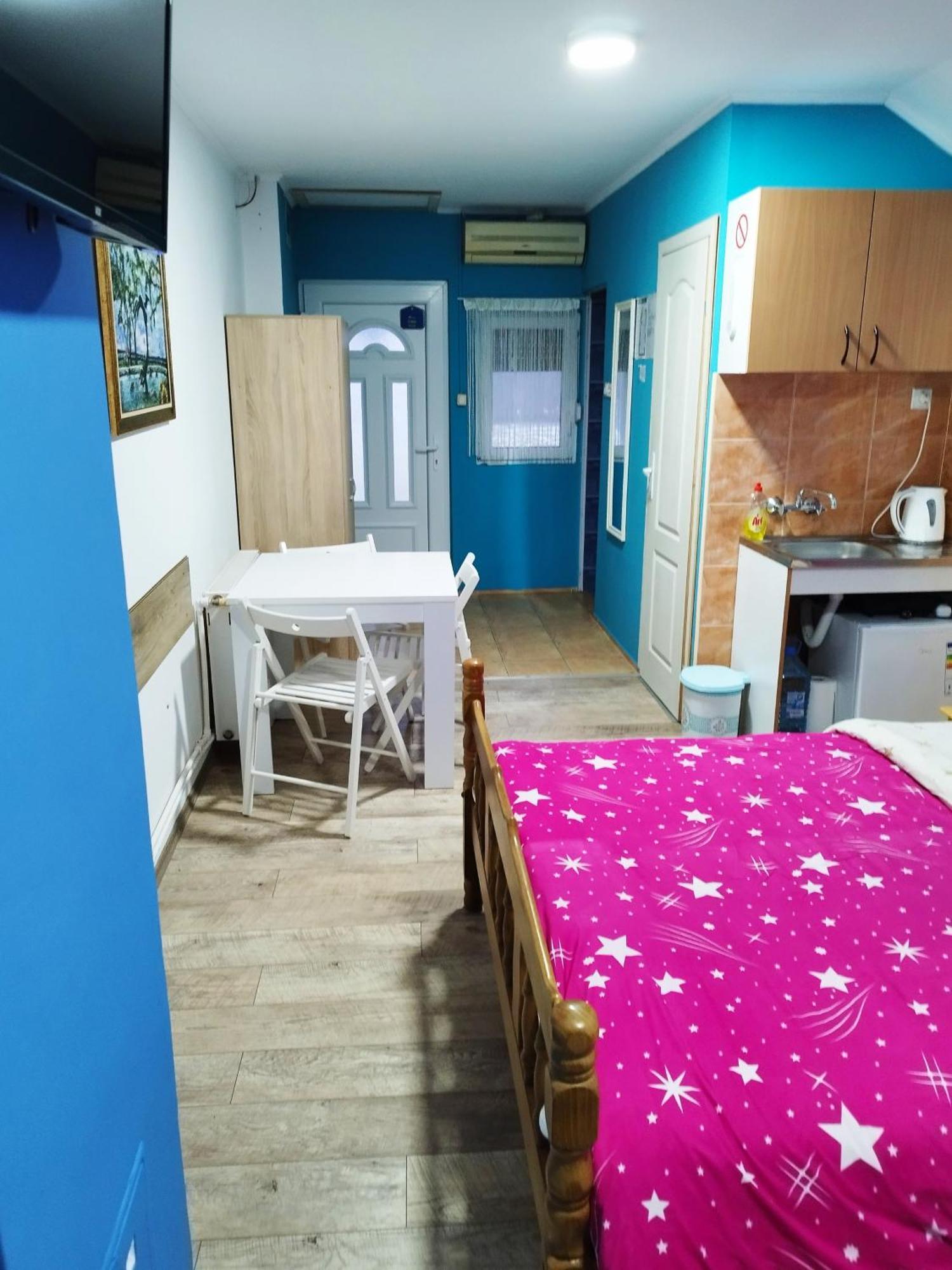 Soba Milica Hotell Palić Exteriör bild